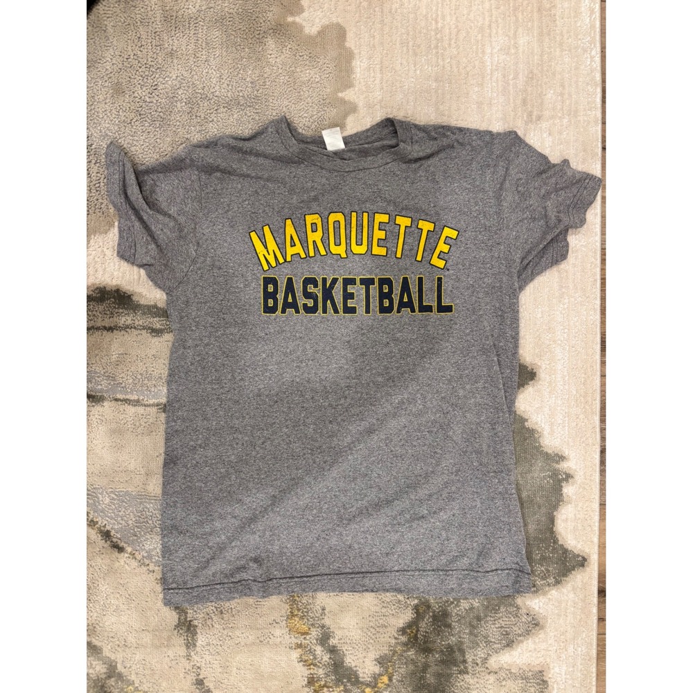 Marquette Basketball T-Shirt Mens Medium Gray Heather Short Sleeve Graphic Tee